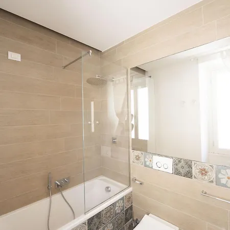 Apartment Vatican Beautiful 2br Rom
