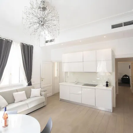 Apartment Vatican Beautiful 2br